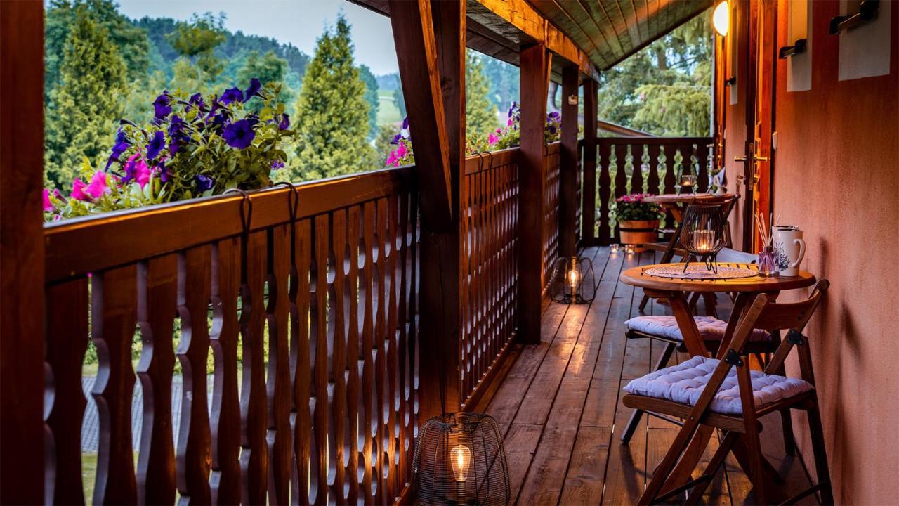 Wellness Penzion-Restaurace U Pstrosa Vsemyslice Екстериор снимка